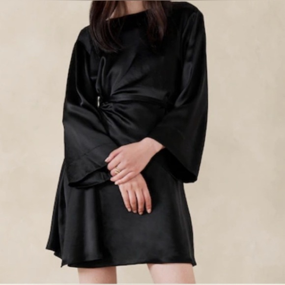 Banana Republic Satin Lined Kimono Mini Dress NWT M Black Corpcore Quiet Luxury - Picture 2 of 6